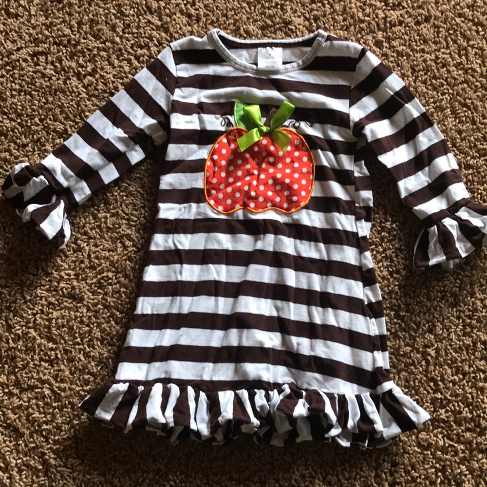 Long sleeve pumpkin dress